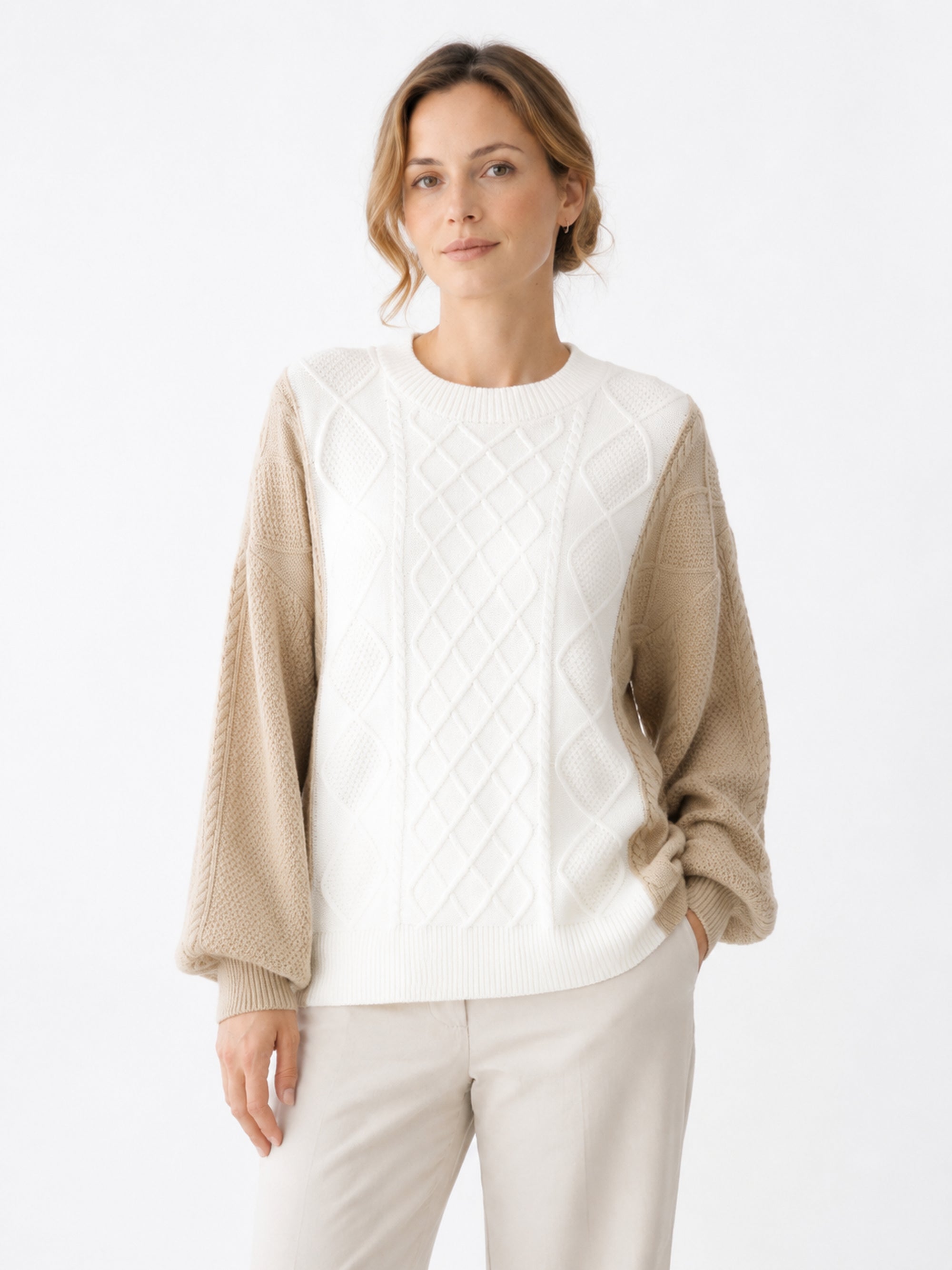 MY005 white textured cable-knit pullover sweater front model view