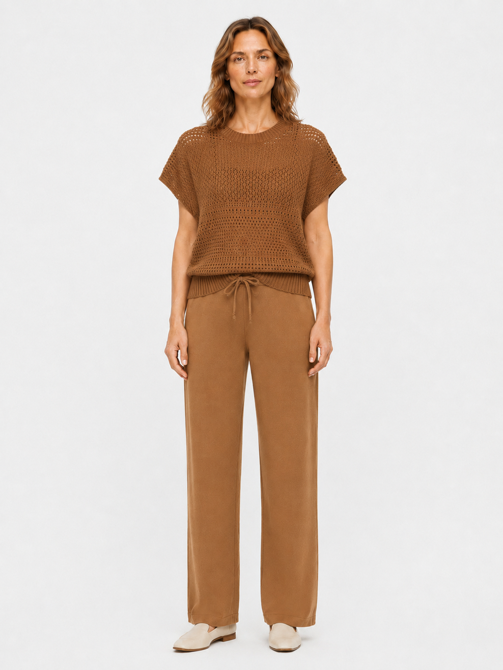 MY010 brown open-knit sleeveless top & pants set front model view