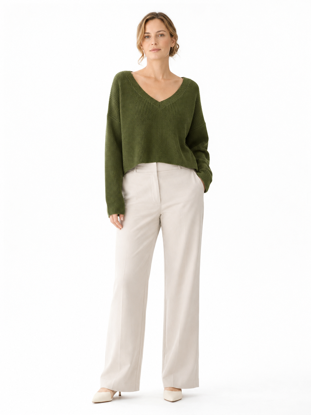 MY016 green cropped v-neck knit sweater front model view