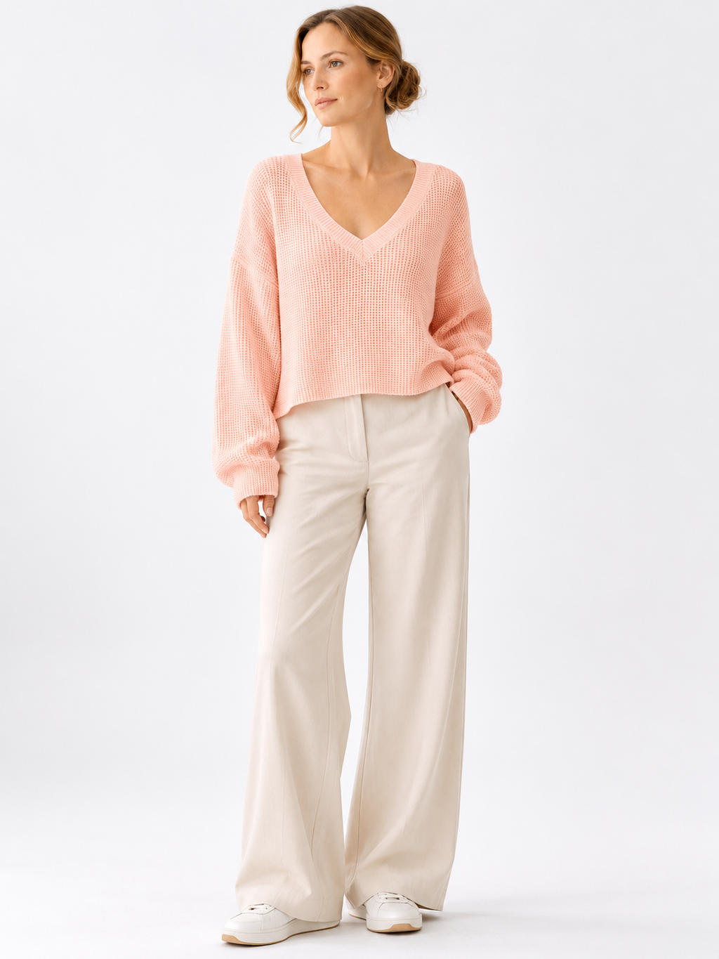 MY016 soft pink cropped v-neck knit sweater front model view