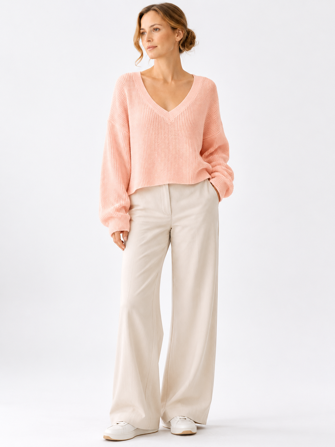 MY016 soft pink cropped v-neck knit sweater front model view