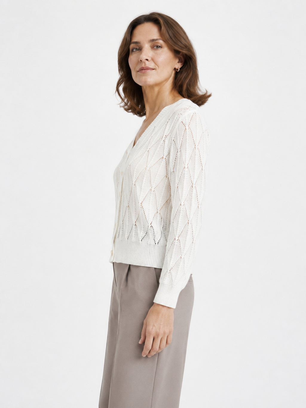 MY021 white openwork v-neck three-quarter sleeve cardigan side model view