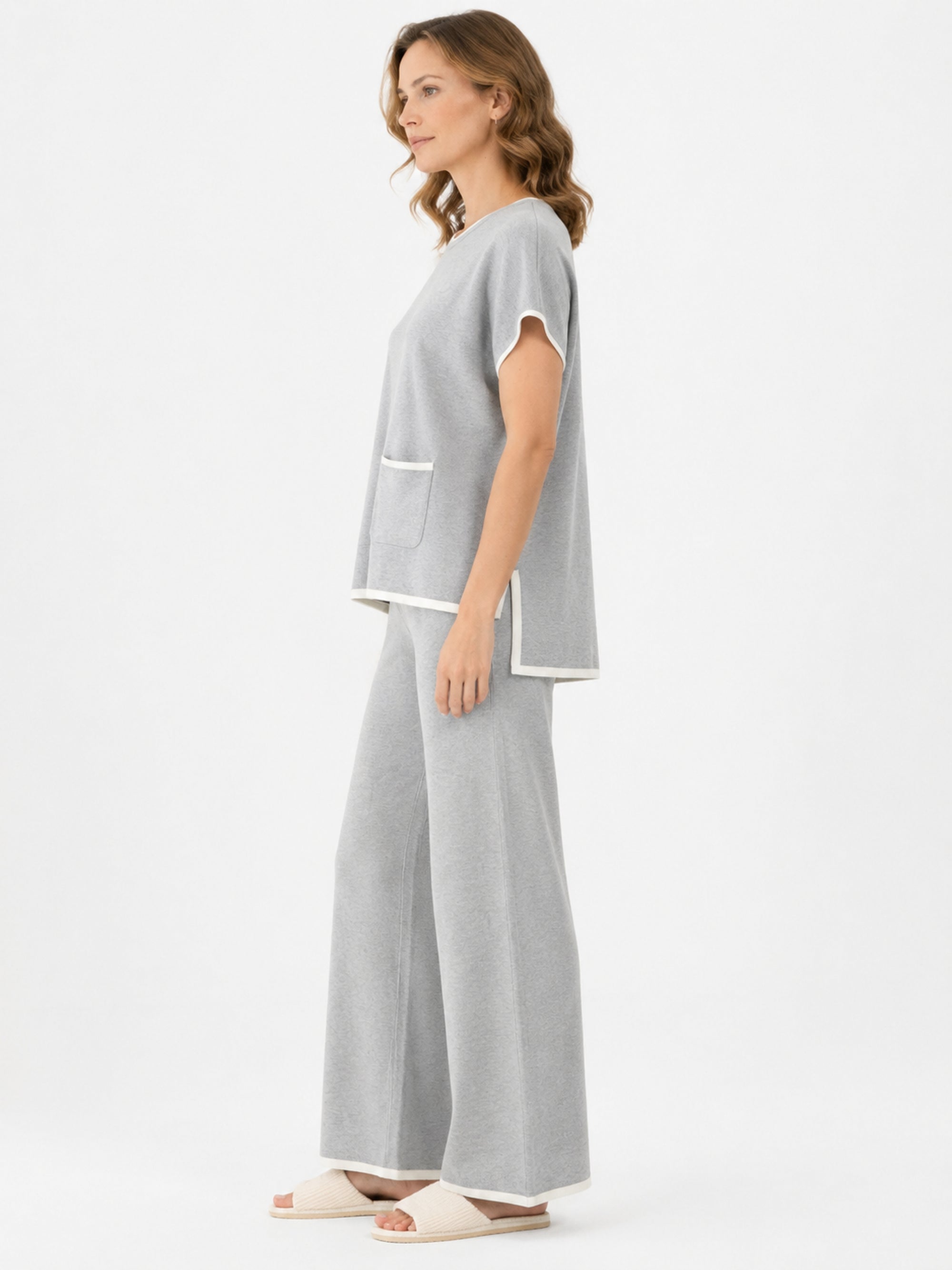 MY001 gray contrast-trim sleeveless knit set side model view