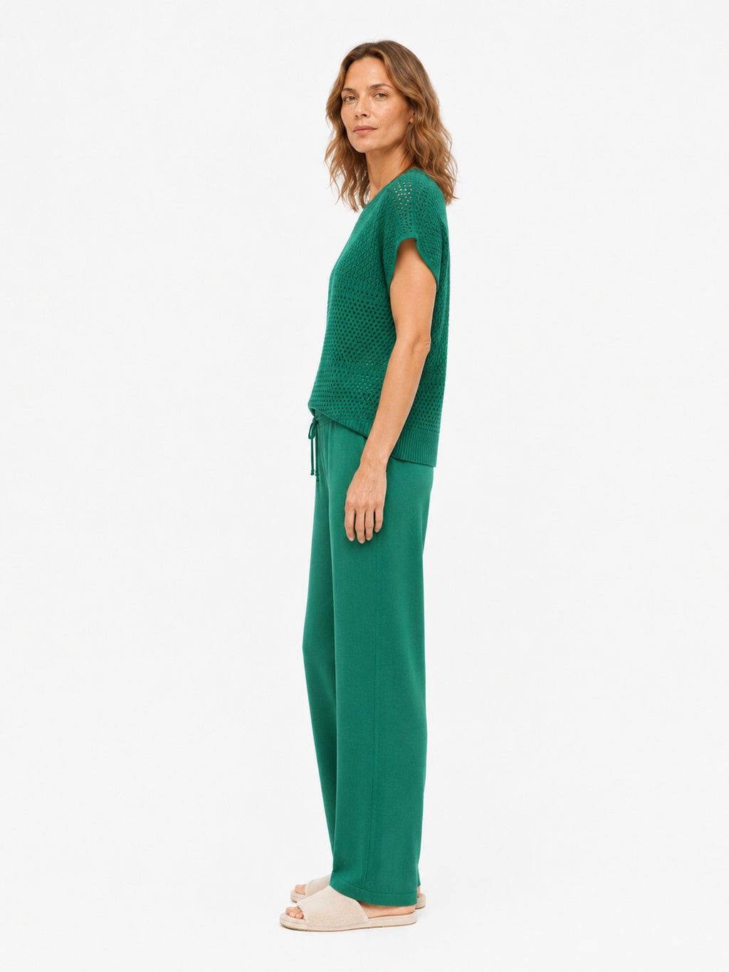 MY010 green open-knit sleeveless top & pants set side model view