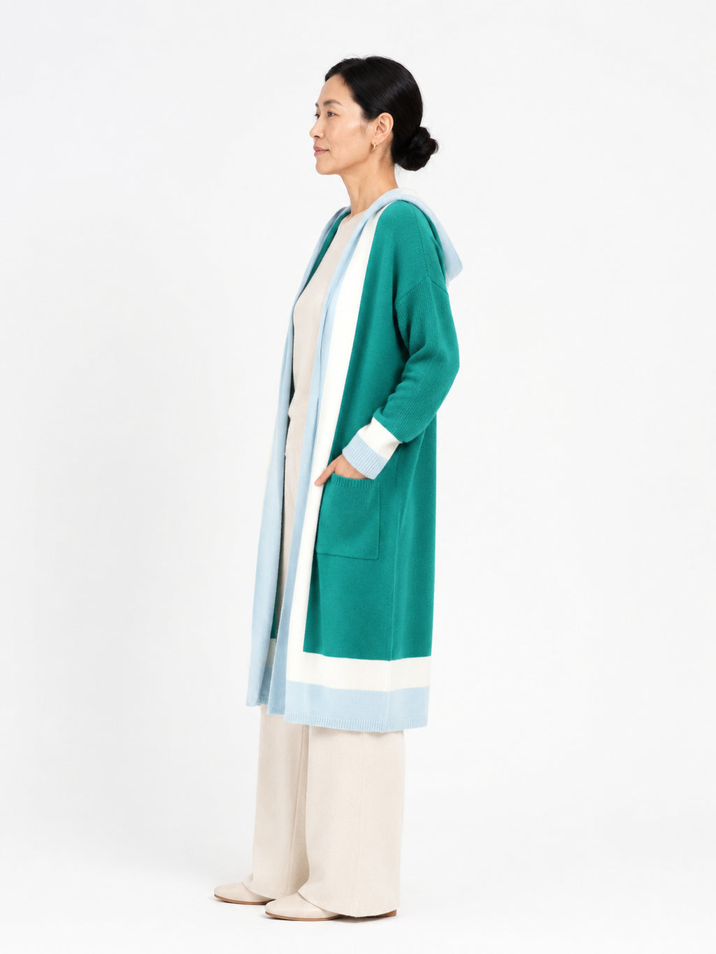 MY004 green hooded long knit cape cardigan side model view