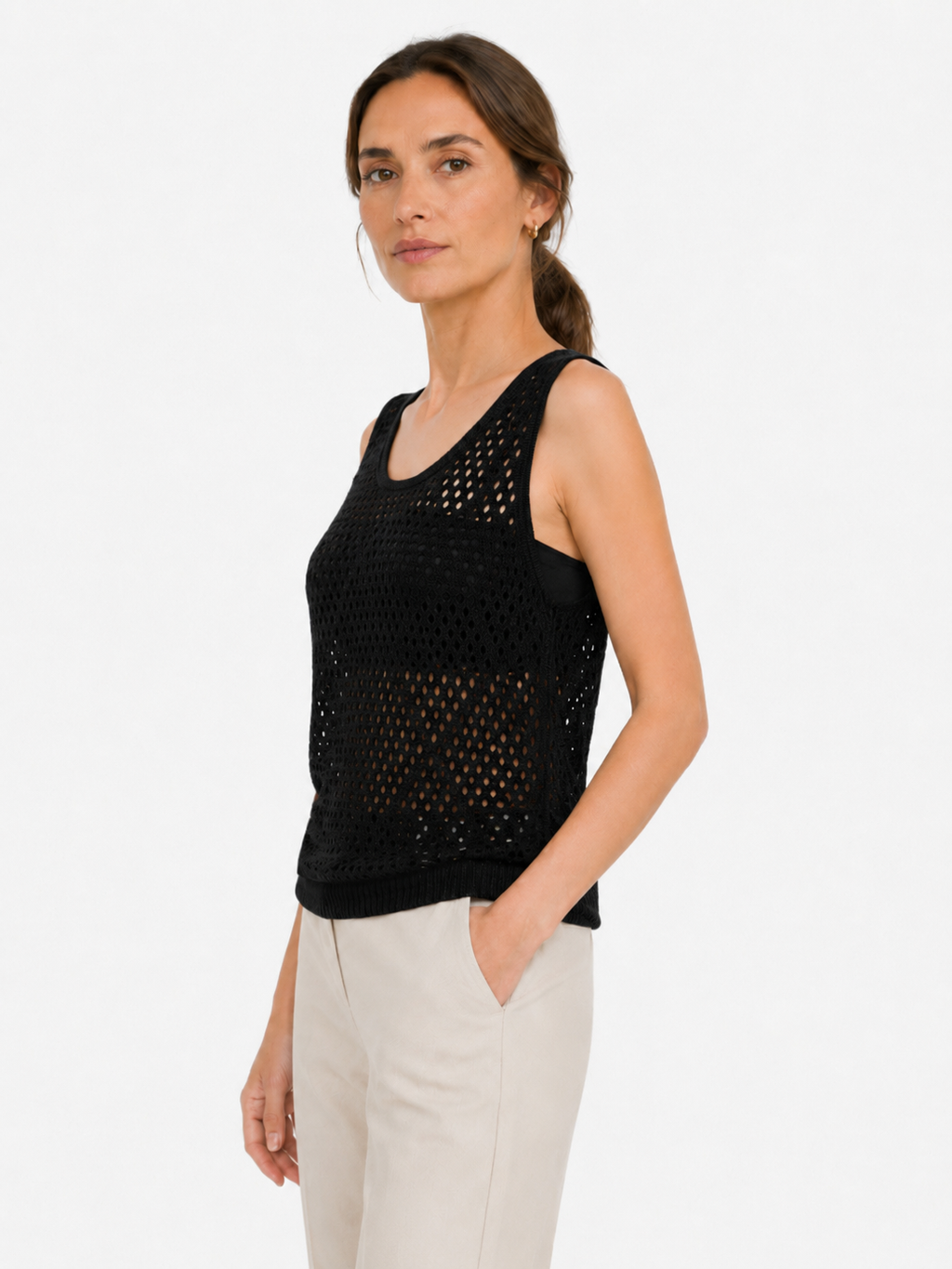 MY019 black open-knit sleeveless sweater tank side model view