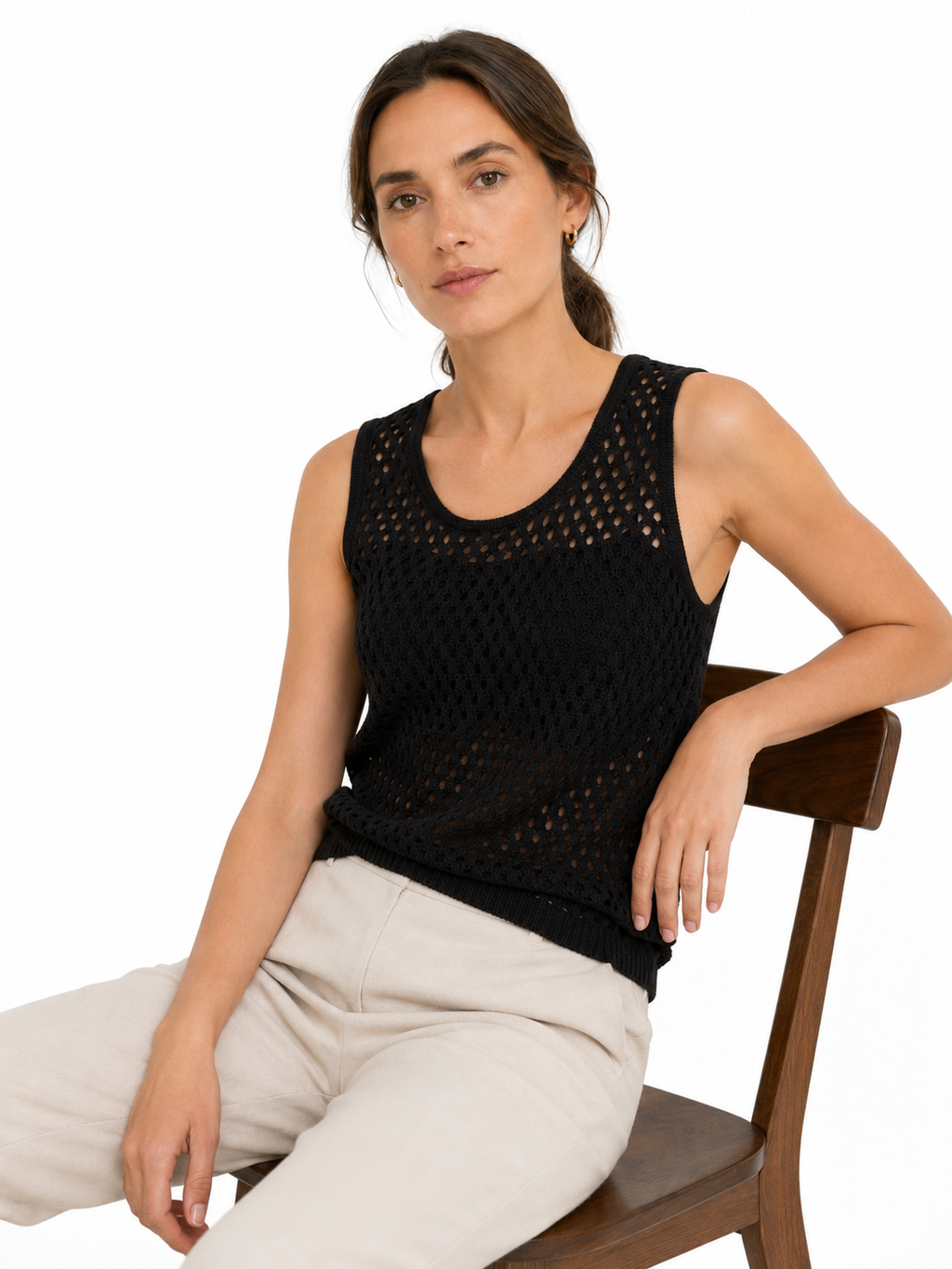 MY019 black open-knit sleeveless sweater tank back model view