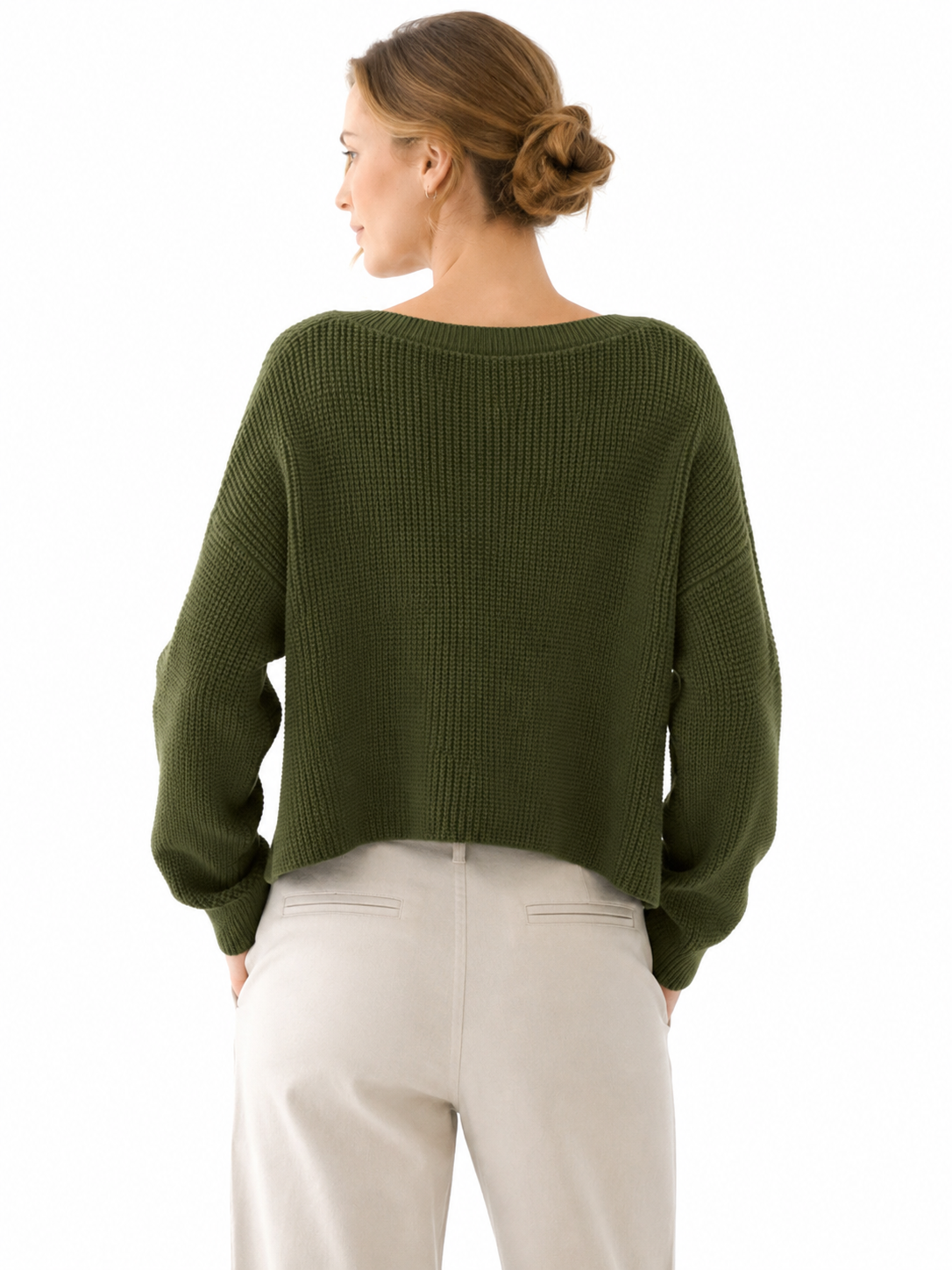 MY016 green cropped v-neck knit sweater back model view