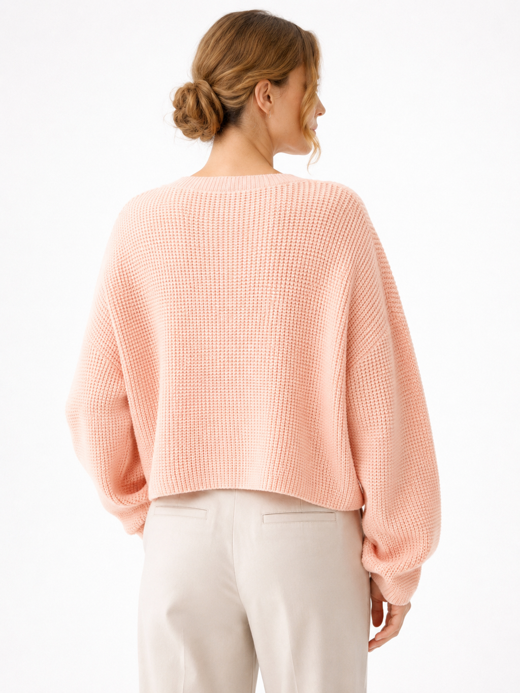 MY016 soft pink cropped v-neck knit sweater back model view