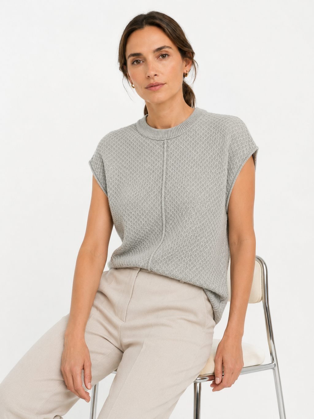 MY017 gray textured sleeveless sweater tank seated model view