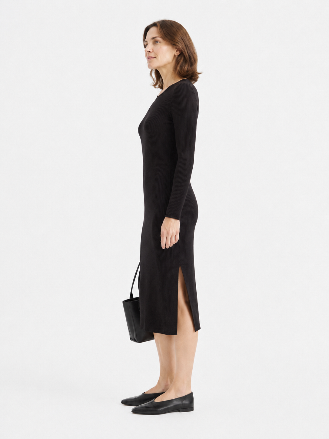 MY012 black ribbed side-slit sweater dress side model view