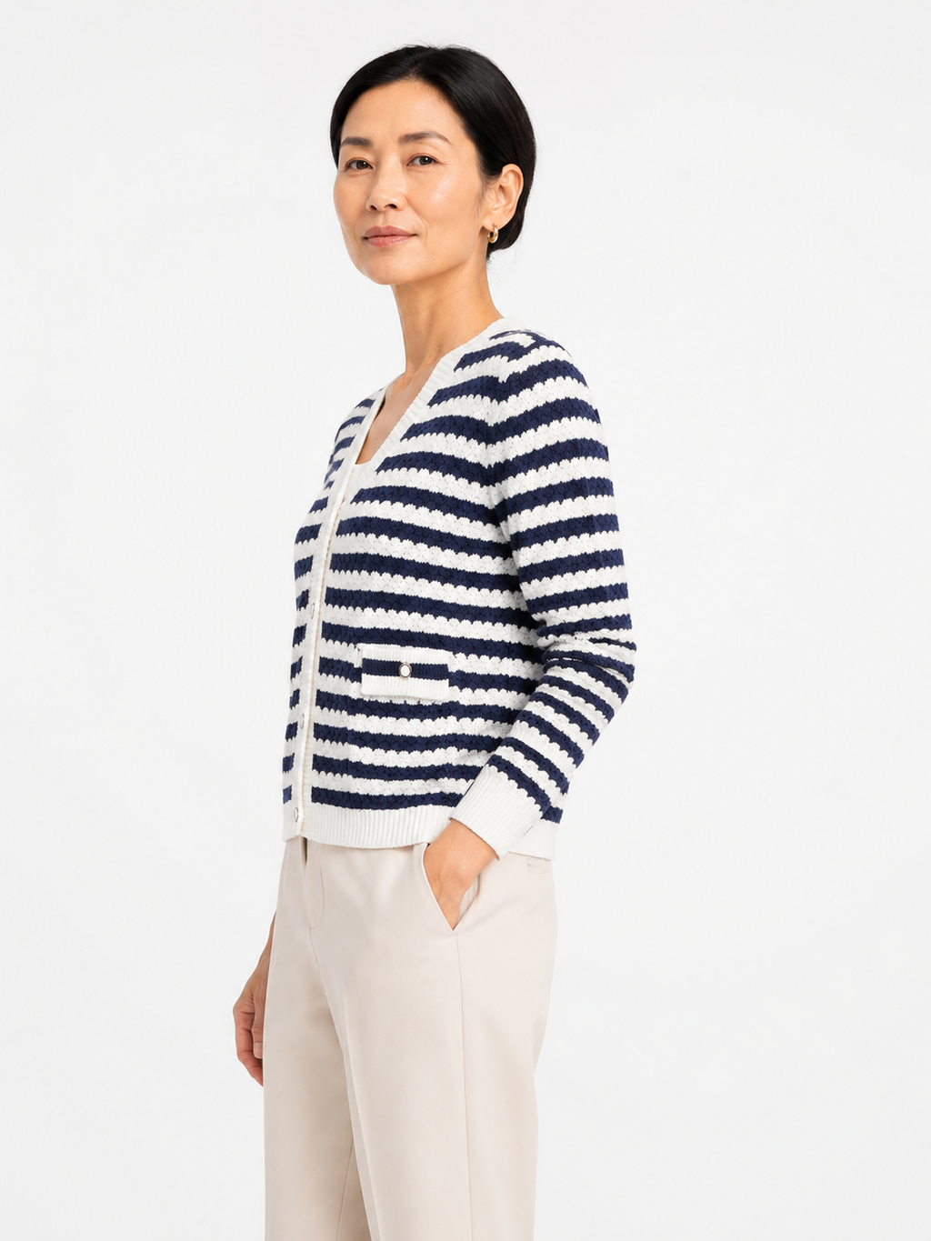 MY009 blue cropped textured knit cardigan side model view