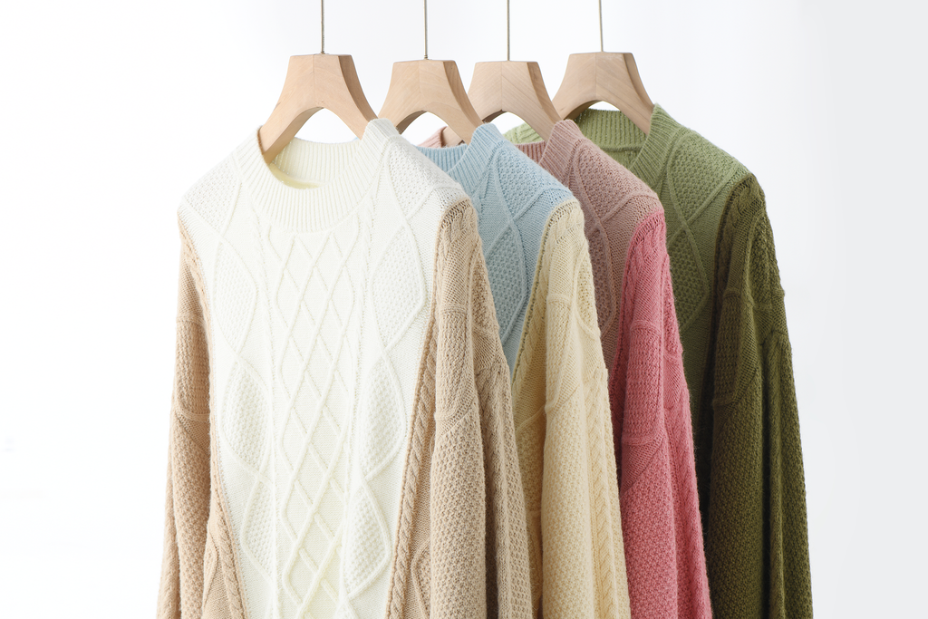 Women's Chunky Cable Knit Pullover Sweater, Textured Long Sleeve Top